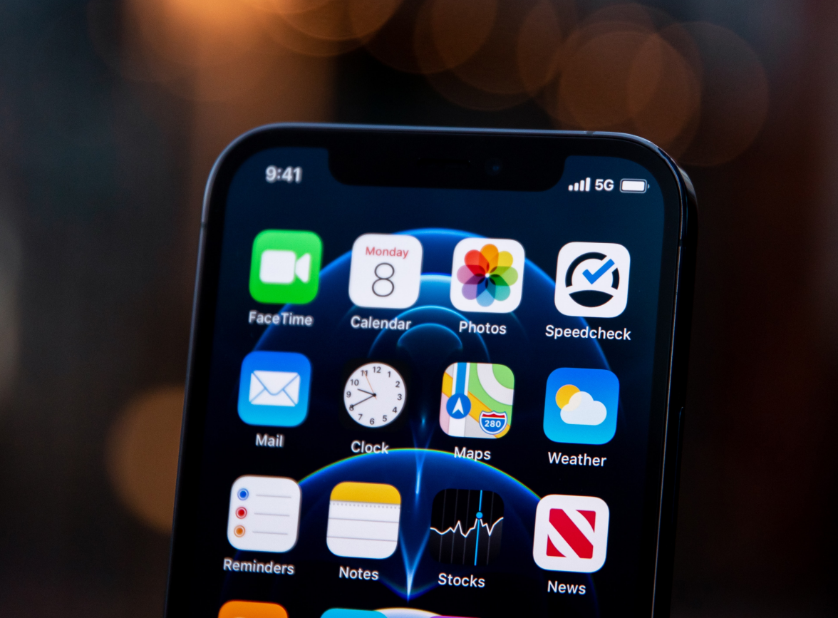 绍兴苹果手机维修分享为什么 iPhone 12 在冬季会自动关机 
